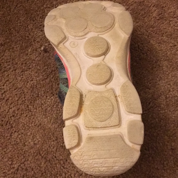 Rainbow elastic sneakers. - Picture 3 of 7